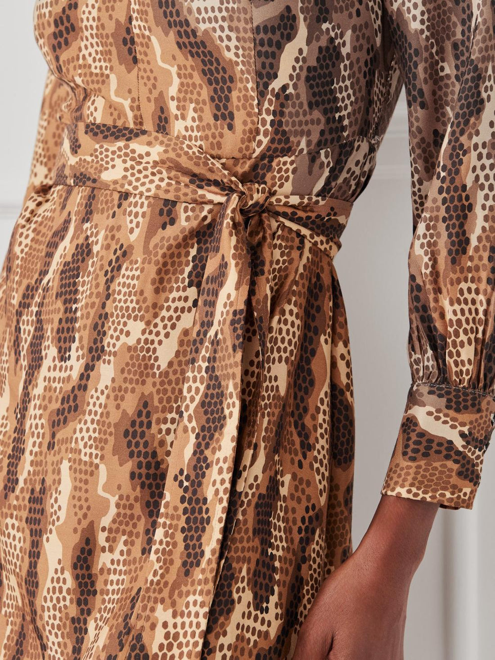 J.McLaughlin Portia Dress In Grasslands Camel/black | Women Dresses